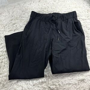 Lululemon On The Fly Crop *23" Black
